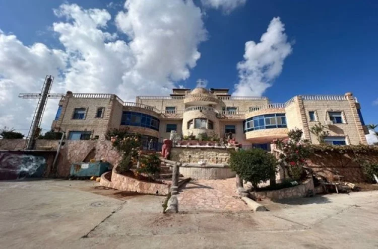 Seniors' Residence (Beit Afram)